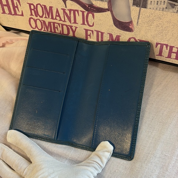 Louis Vuitton blue epi wallet - Picture 11 of 15